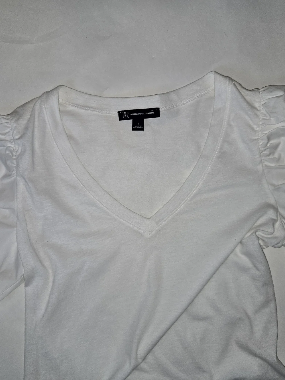 INC Women’s White V-Neck Puff Sleeve Tee Womens Size Small - Picture 4 of 9